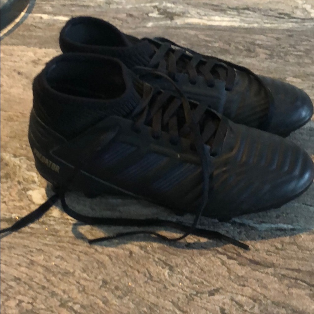 Adidas predator boys soccer cleats